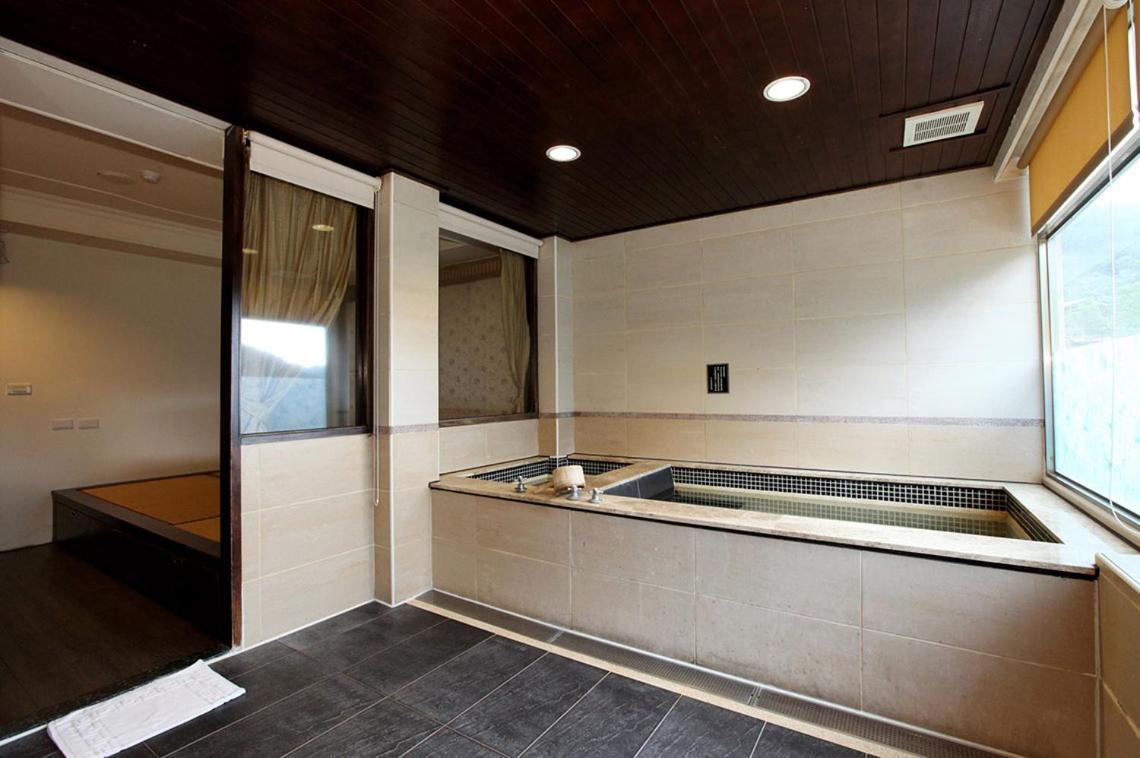 Beauty Garden Hotel Wulai Exterior photo